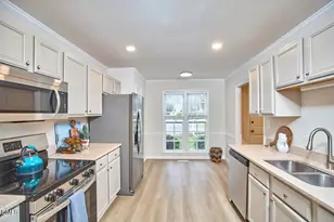 104 Planetree Ln, Cary, NC 27511 - Photo 2