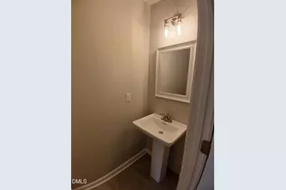 758 Sycamore Springs Drive, Fuquay-Varina, NC 27526 - Photo 8