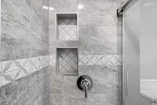 516 Northclift Dr, Raleigh, NC 27609 - Photo 26