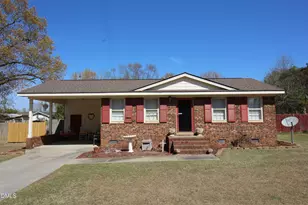 56 Ash St, Coats, NC 27521 - Photo 1