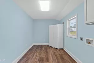 309 S Main St, Four Oaks, NC 27524 - Photo 18