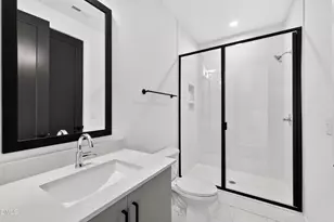 512 Gordon St, Durham, NC 27701 - Photo 8
