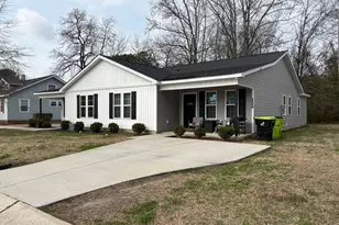305 S Sycamore St, Fremont, NC 27830 - Photo 1