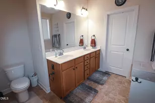 6413 Grassy Knoll Ln, Raleigh, NC 27616 - Photo 36