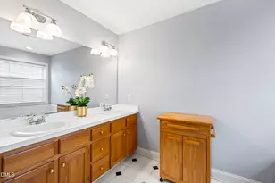 103 Bowers Ln, Cary, NC 27519 - Photo 22
