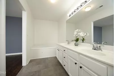 521 Renshaw Court, Cary, NC 27518 - Photo 20