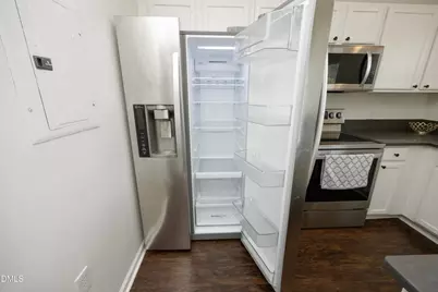 521 Renshaw Court, Cary, NC 27518 - Photo 12