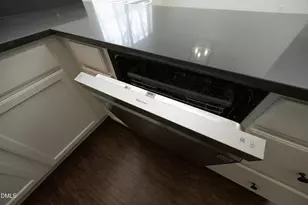 521 Renshaw Ct, Cary, NC 27518 - Photo 14