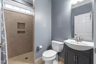 608 Skygrove Dr, Holly Springs, NC 27540 - Photo 10