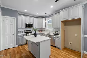 608 Skygrove Dr, Holly Springs, NC 27540 - Photo 4