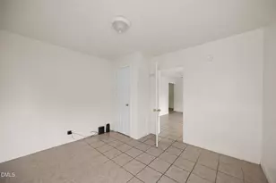 349 Harden St, Burlington, NC 27215 - Photo 12