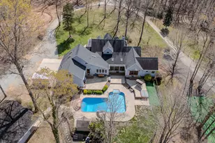 4000 Woodland Park Dr, Hillsborough, NC 27278 - Photo 52