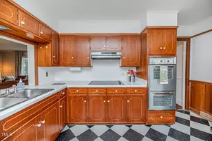 702 N Vance St, Sanford, NC 27330 - Photo 22