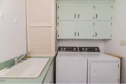 702 N Vance Street, Sanford, NC 27330 - Photo 38