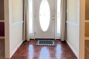 35 Oak Hill Dr, Dunn, NC 28334 - Photo 2