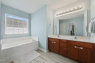 108 Trevor Ridge Dr, Holly Springs, NC 27540 - Photo 20