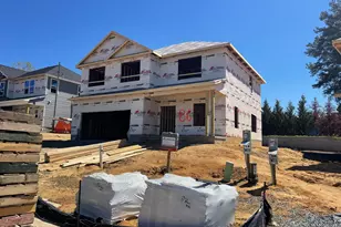 530 Middleton Ct, Sanford, NC 27330 - Photo 2