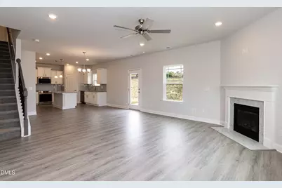 530 Middleton Court, Sanford, NC 27330 - Photo 6