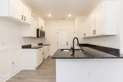 207 Drayton Hall Lane, Sanford, NC 27330 - Photo 8