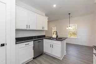 207 Drayton Hall Ln, Sanford, NC 27330 - Photo 10