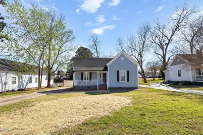 105 E I Street, Erwin, NC 28339 - Photo 4