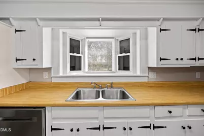 105 E I Street, Erwin, NC 28339 - Photo 24