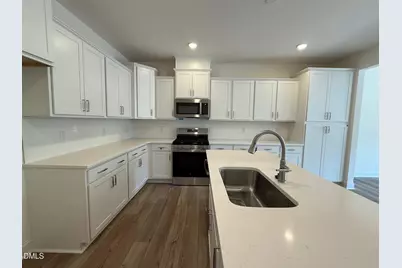 945 Kensley Grove Lane, Fuquay Varina, NC 27526 - Photo 8