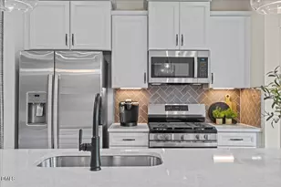 948 Kensley Grv Ln, Fuquay Varina, NC 27526 - Photo 6