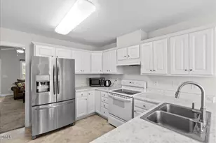 25 Windsor Ct, Franklinton, NC 27525 - Photo 8