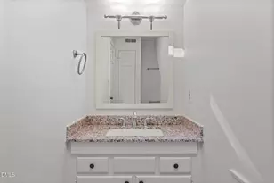 3409 Bellevue Rd, Raleigh, NC 27609 - Photo 32