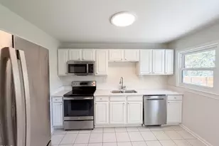 910 Devonport Dr, Raleigh, NC 27610 - Photo 2