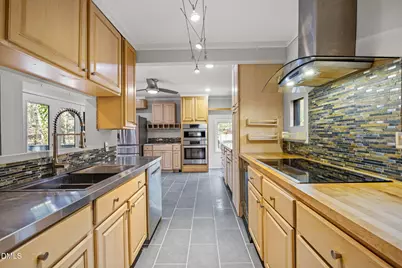 216 May Court, Chapel Hill, NC 27514 - Photo 18