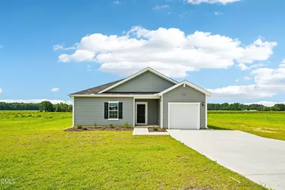 102 Hayes Drive, Pikeville, NC 27863 - Photo 1
