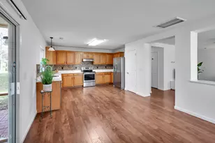 2022 Remington Oaks Cir, Cary, NC 27519 - Photo 10