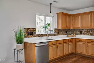 2022 Remington Oaks Cir, Cary, NC 27519 - Photo 32