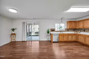 2022 Remington Oaks Cir, Cary, NC 27519 - Photo 6