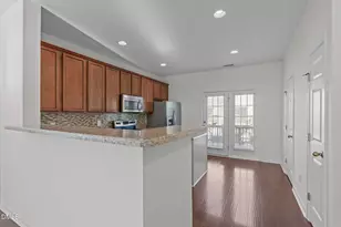 211 Michigan Ave, Cary, NC 27519 - Photo 8