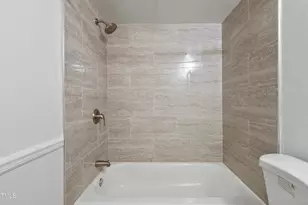 1010 Sandlin Pl, Raleigh, NC 27606 - Photo 20