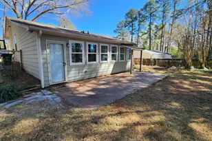 1412 Rock Dr, Raleigh, NC 27610 - Photo 2