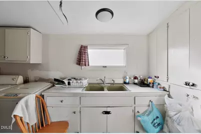 819 S Beaumont Avenue, Burlington, NC 27217 - Photo 8