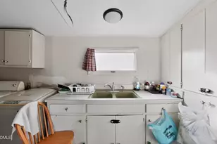 819 S Beaumont Ave, Burlington, NC 27217 - Photo 8