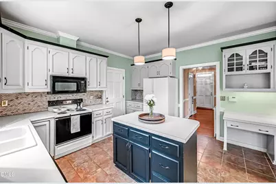 12204 Warwickshire Way, Raleigh, NC 27613 - Photo 16