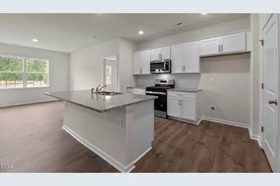 401 Conifer Street, Sanford, NC 27332 - Photo 4