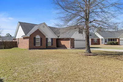 117 Robin Place, Rockfish, NC 28306 - Photo 2