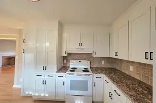 401 N Lincoln St, Benson, NC 27504 - Photo 14