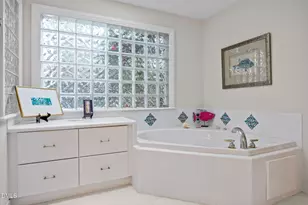 2425 Argyle Dr, Raleigh, NC 27609 - Photo 26