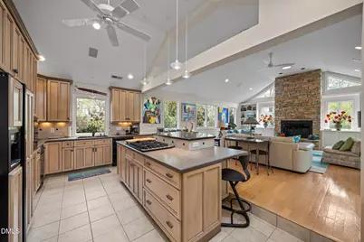 2425 Argyle Drive, Raleigh, NC 27609 - Photo 10