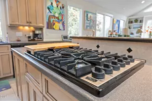 2425 Argyle Dr, Raleigh, NC 27609 - Photo 20