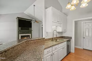 44 Wedgewood Ln, Selma, NC 27576 - Photo 10