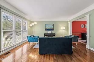 102 Woodshire Ln, Chapel Hill, NC 27514 - Photo 6